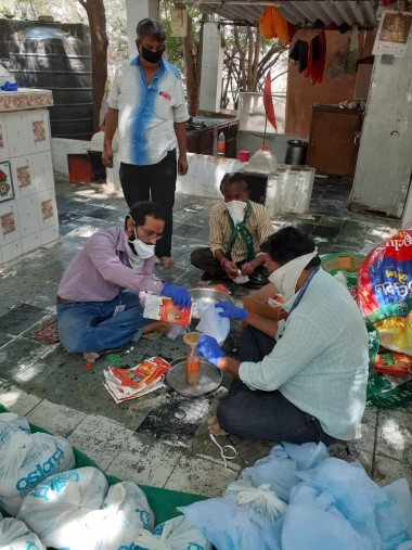 BNJD DISTRIBUTION OF FOOD SUPPLIES/ESSENTIALS TO PEOPLE DURING COVID LOCKDOWN